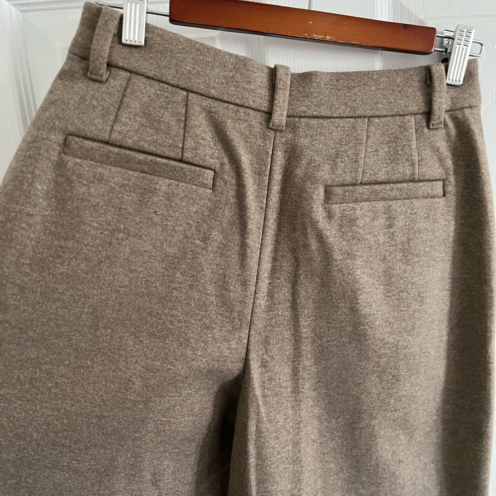 Comptoir Des Cotonniers Wide-Leg Pleated Trousers in Taupe - Picture 13 of 13